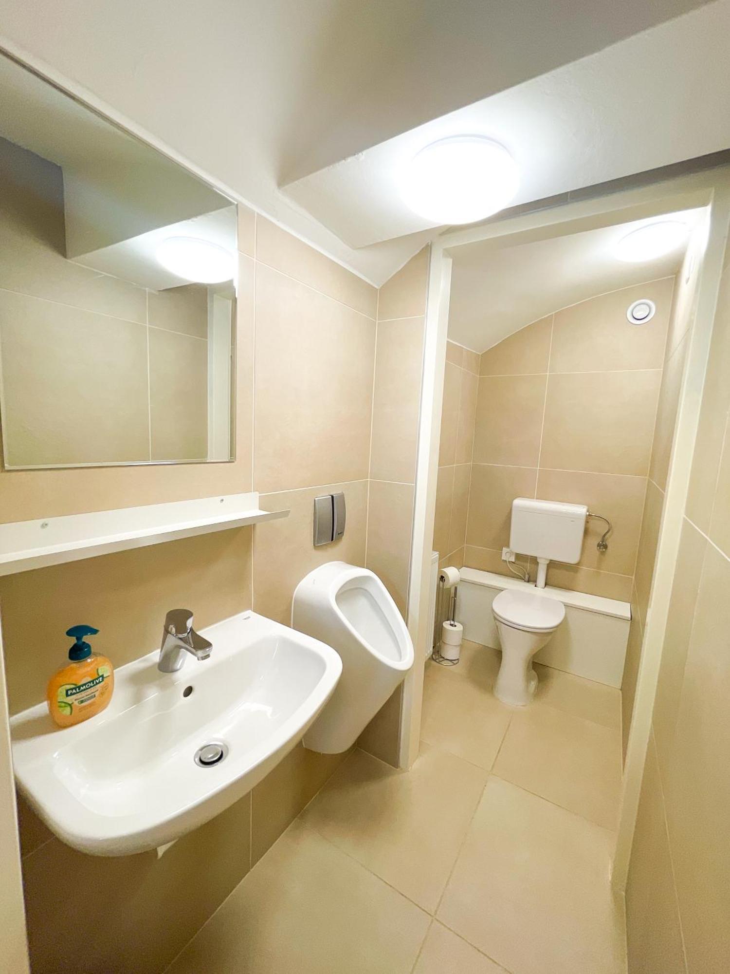 Contactless Self-Check-In - Stayhere Central City Suite 1 Graz Zewnętrze zdjęcie