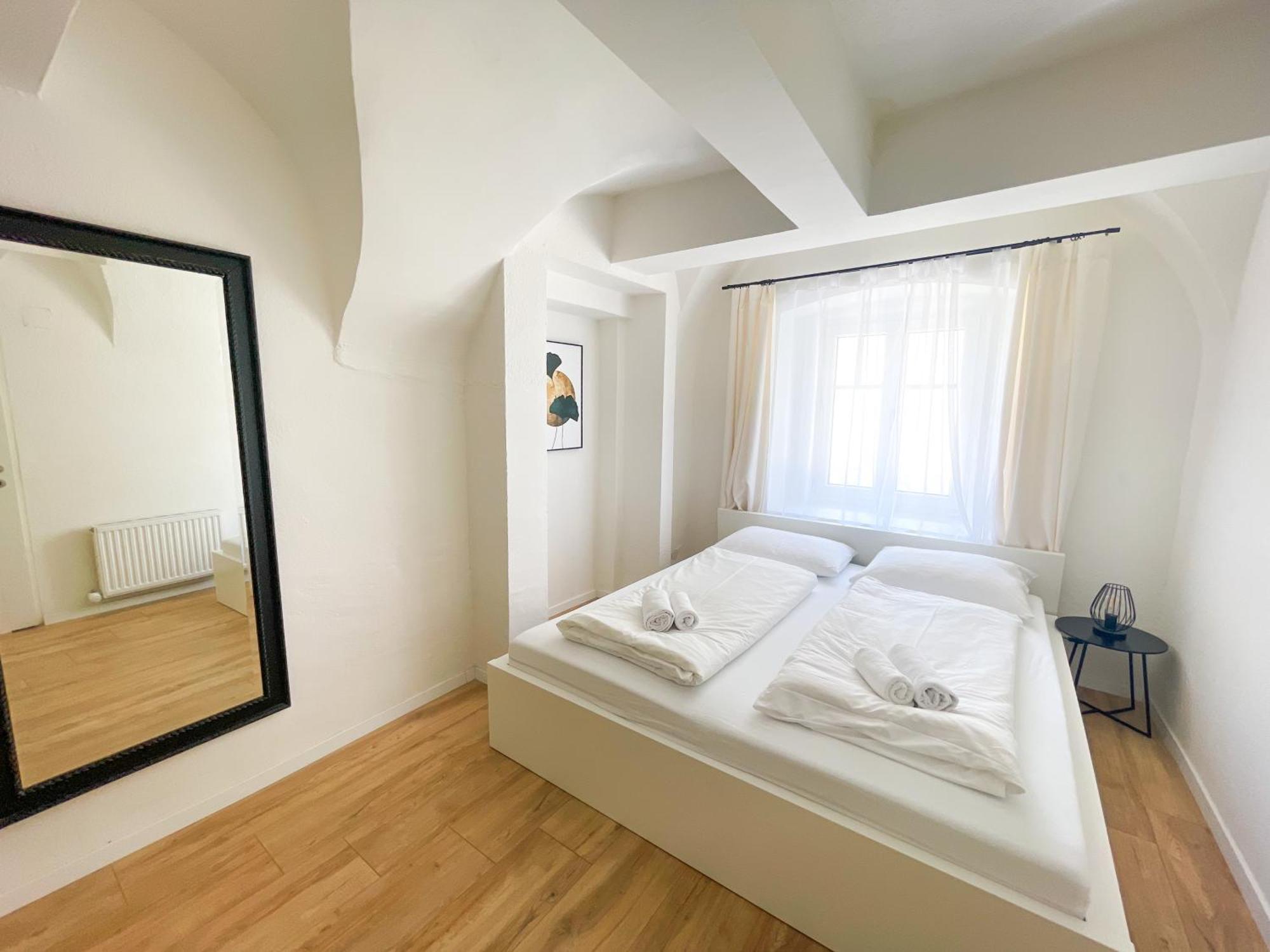 Contactless Self-Check-In - Stayhere Central City Suite 1 Graz Zewnętrze zdjęcie